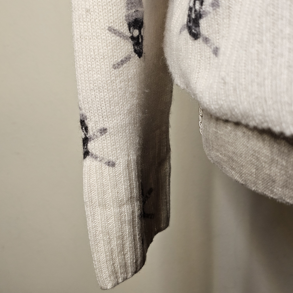 Skull Cashmere Cream Knit Sweater Size S Whimsigoth Witchy Après-Ski Halloween - Picture 6 of 9